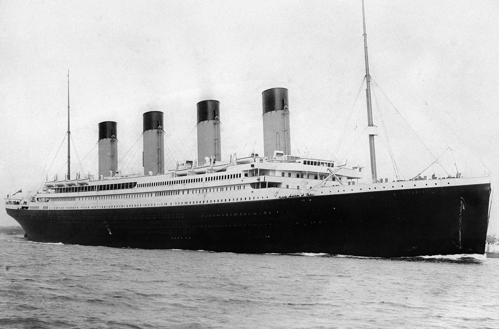 Amazing Vintage Photos That Show the Construction of Titanic, 1909-1911