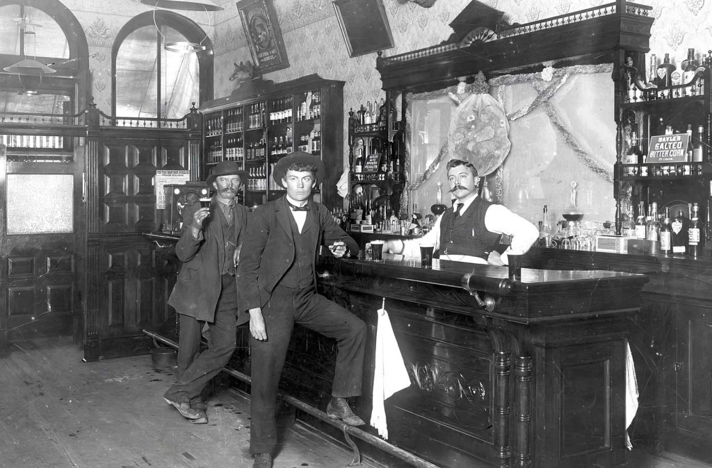 Old West Saloons: Rare Photos Reveal the Vibrant Culture of Cowboy Saloons in the 19th Century